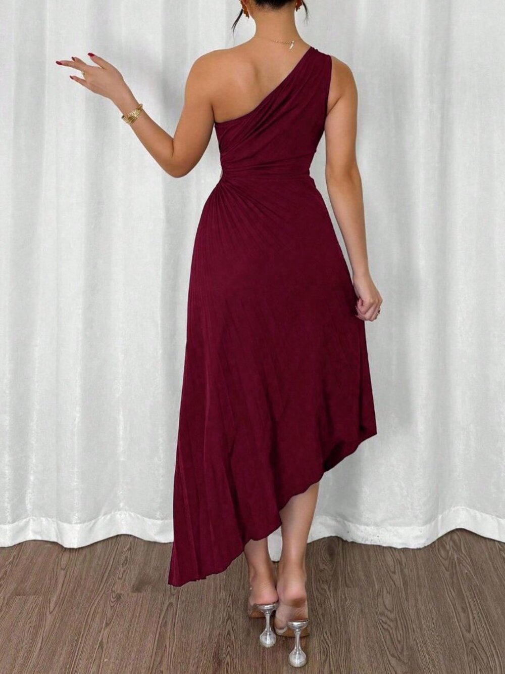 Burgundy Elegant Women's Sleeveless Pleated Mid-Length Dress - Picture 2 of 8